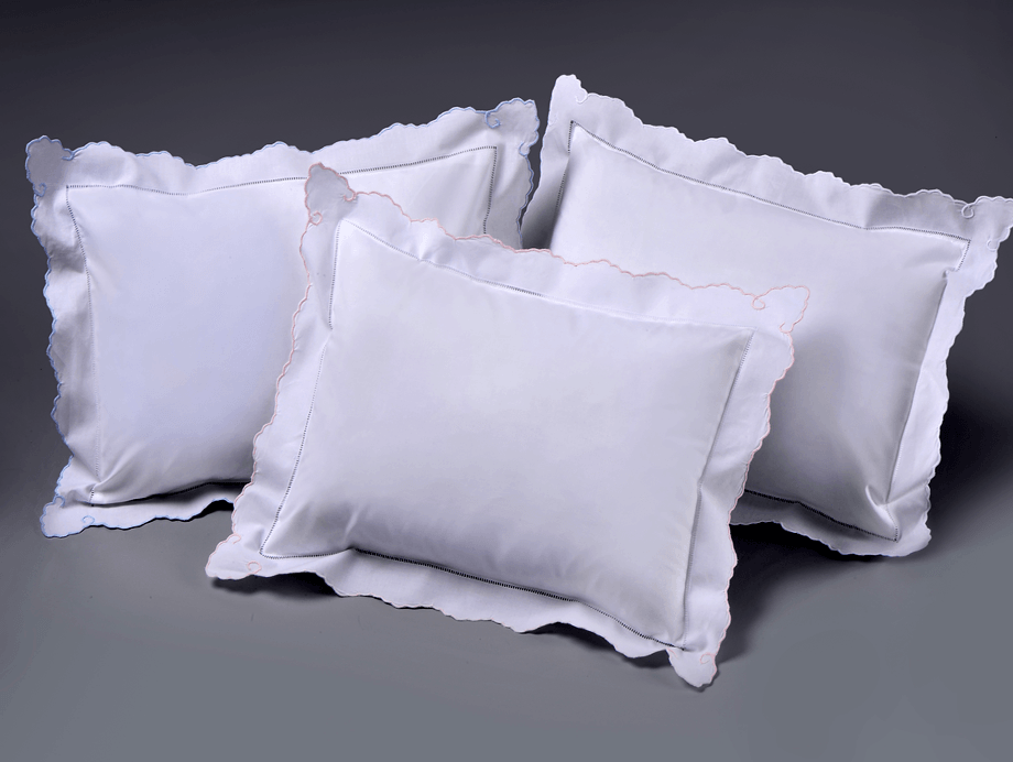 Edward Boutross Rosepointe Scallop Pillow with Insert, 12x16 - shopnurseryrhymes