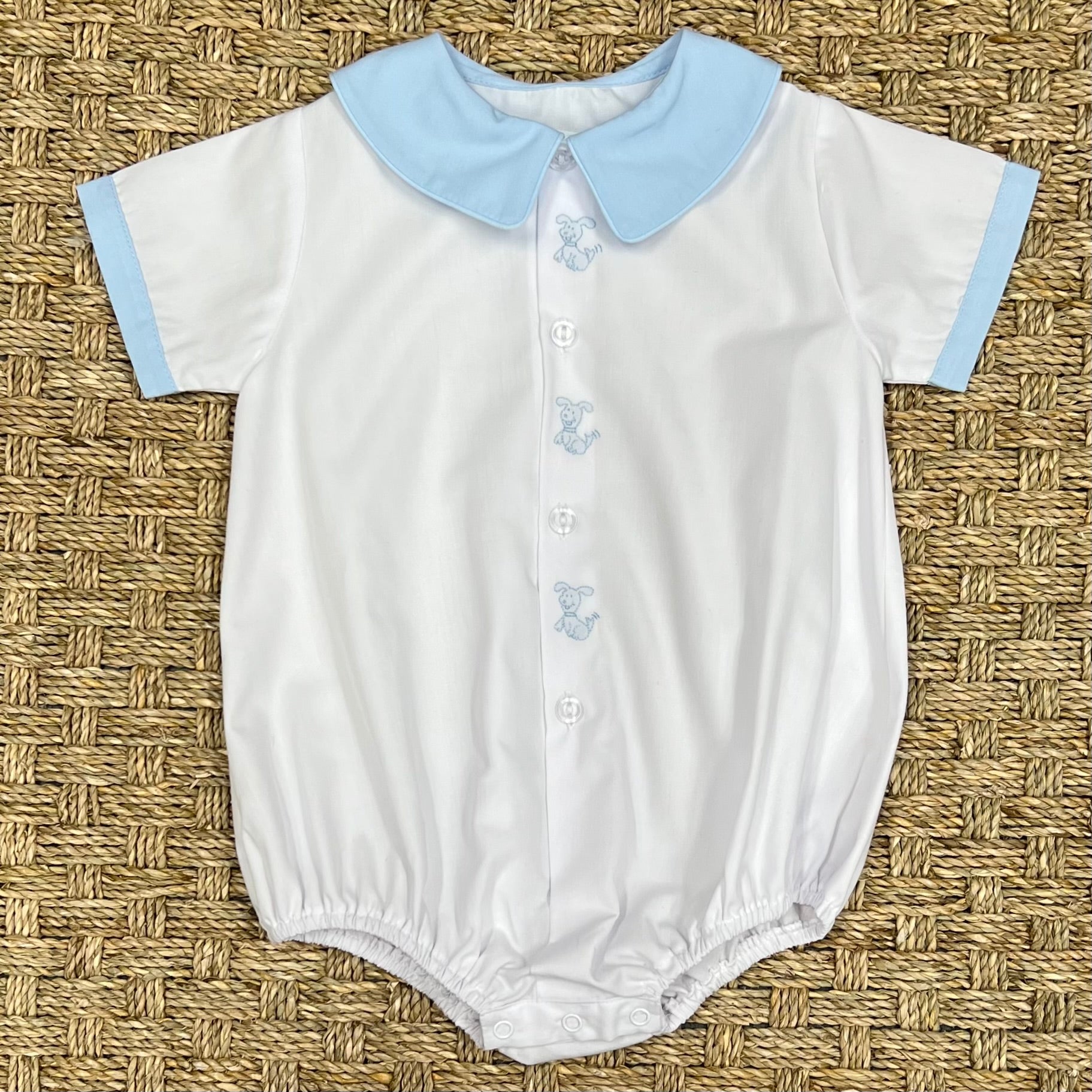 Auraluz White Bubble with Blue Sitting Dog Embroidery and Trim
