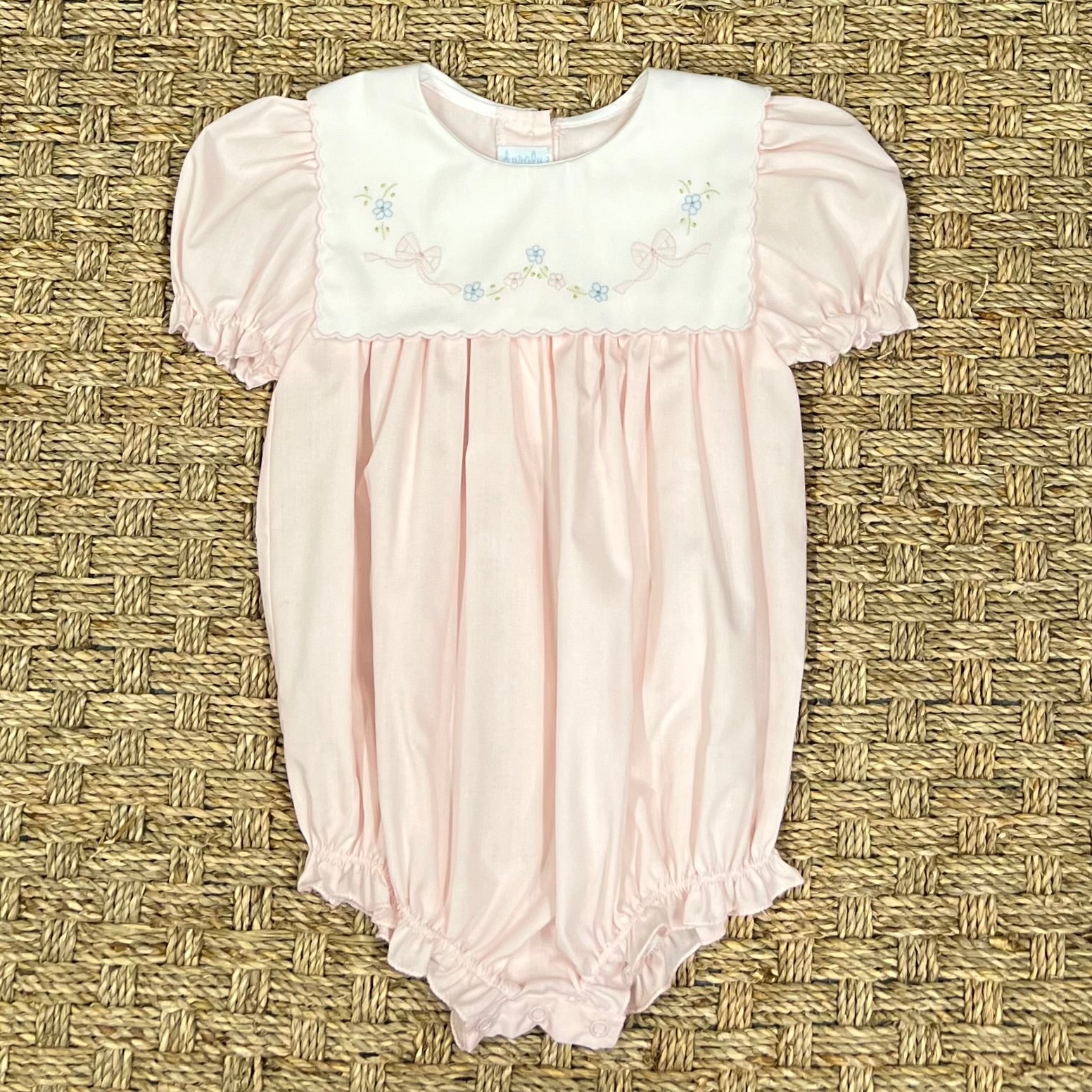 Auraluz Pink Bubble with Tiny Bow Embroidery on Bib Collar