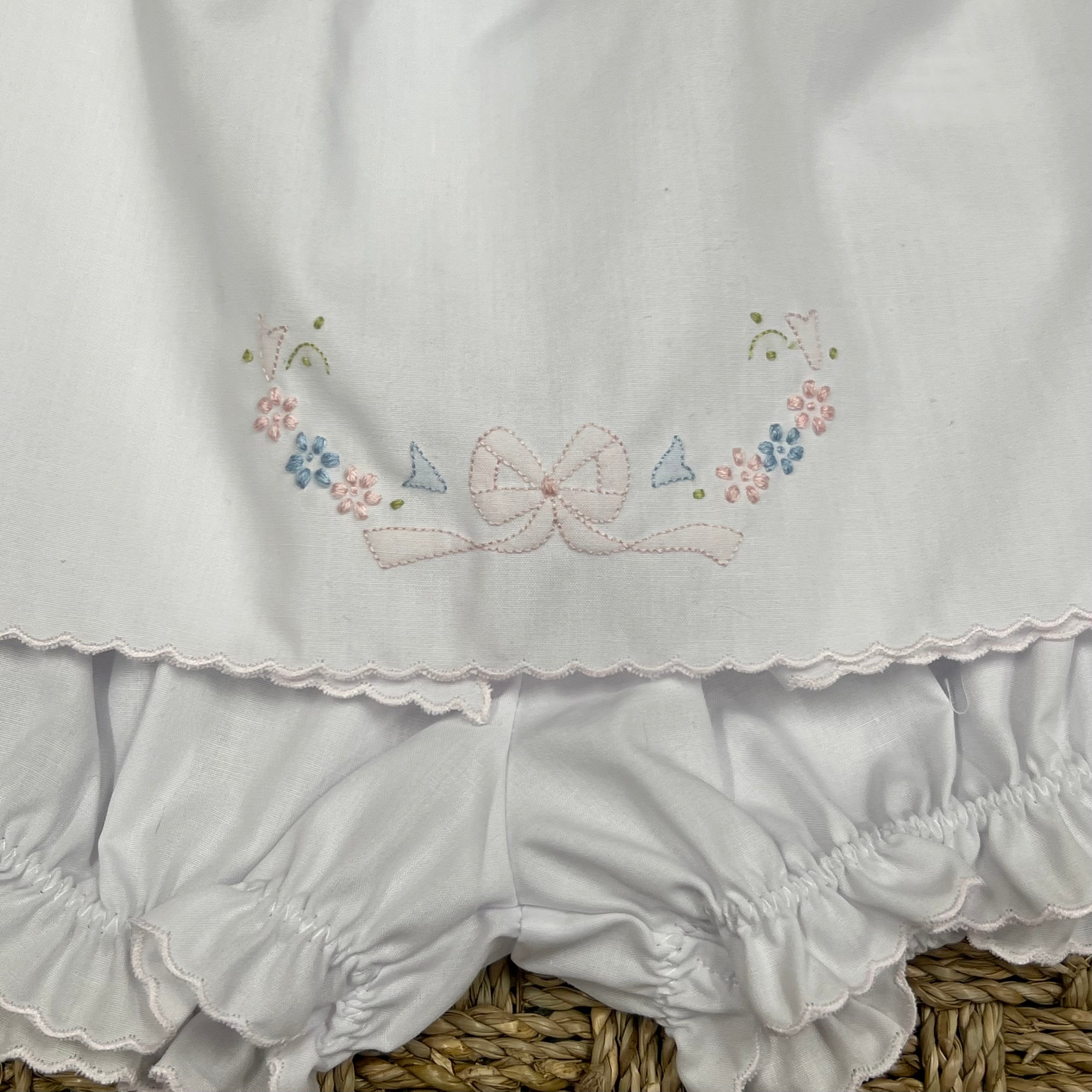 Auraluz White Diaper Set with Pink Bow Embroidery