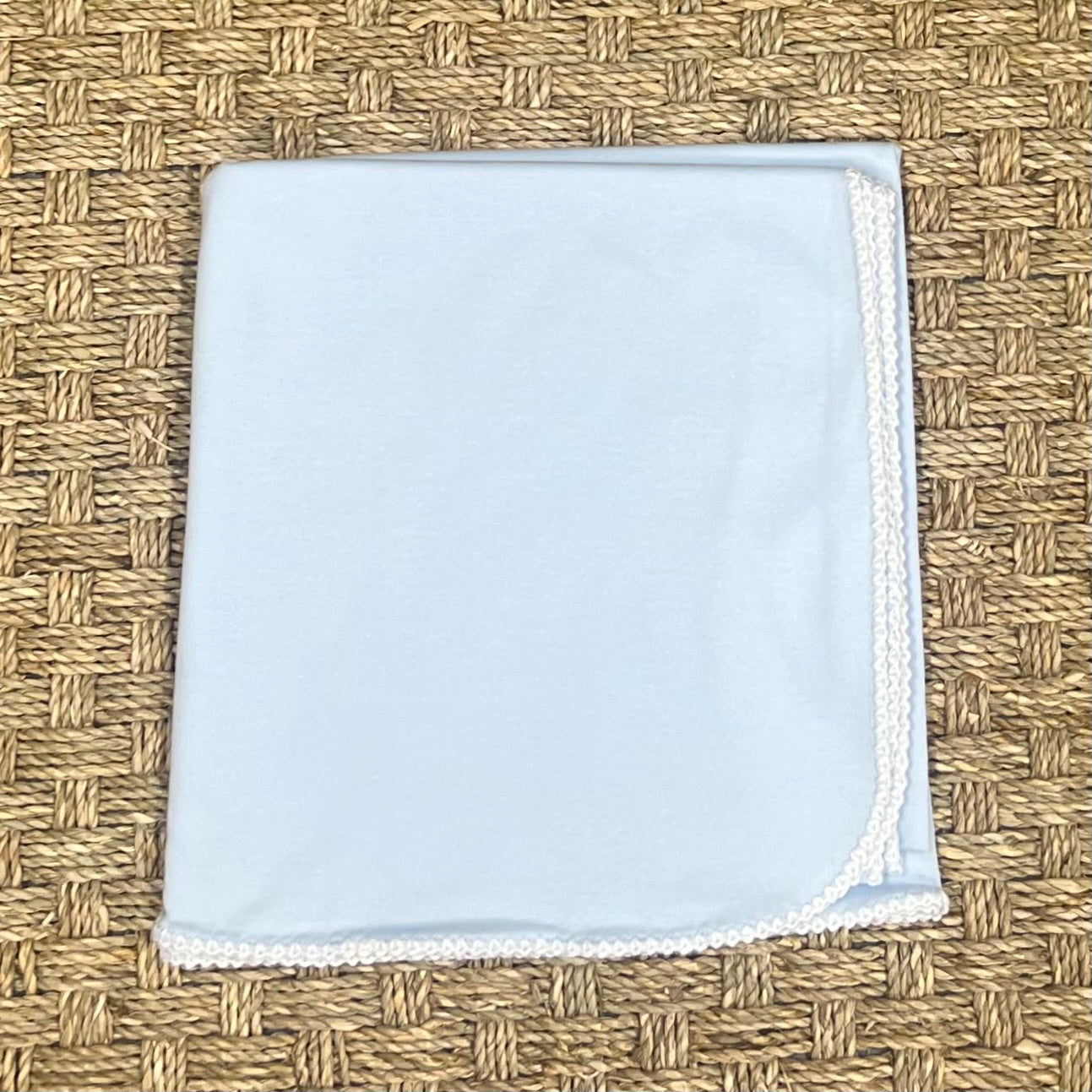 Auraluz Knit Blanket with Picot Trim