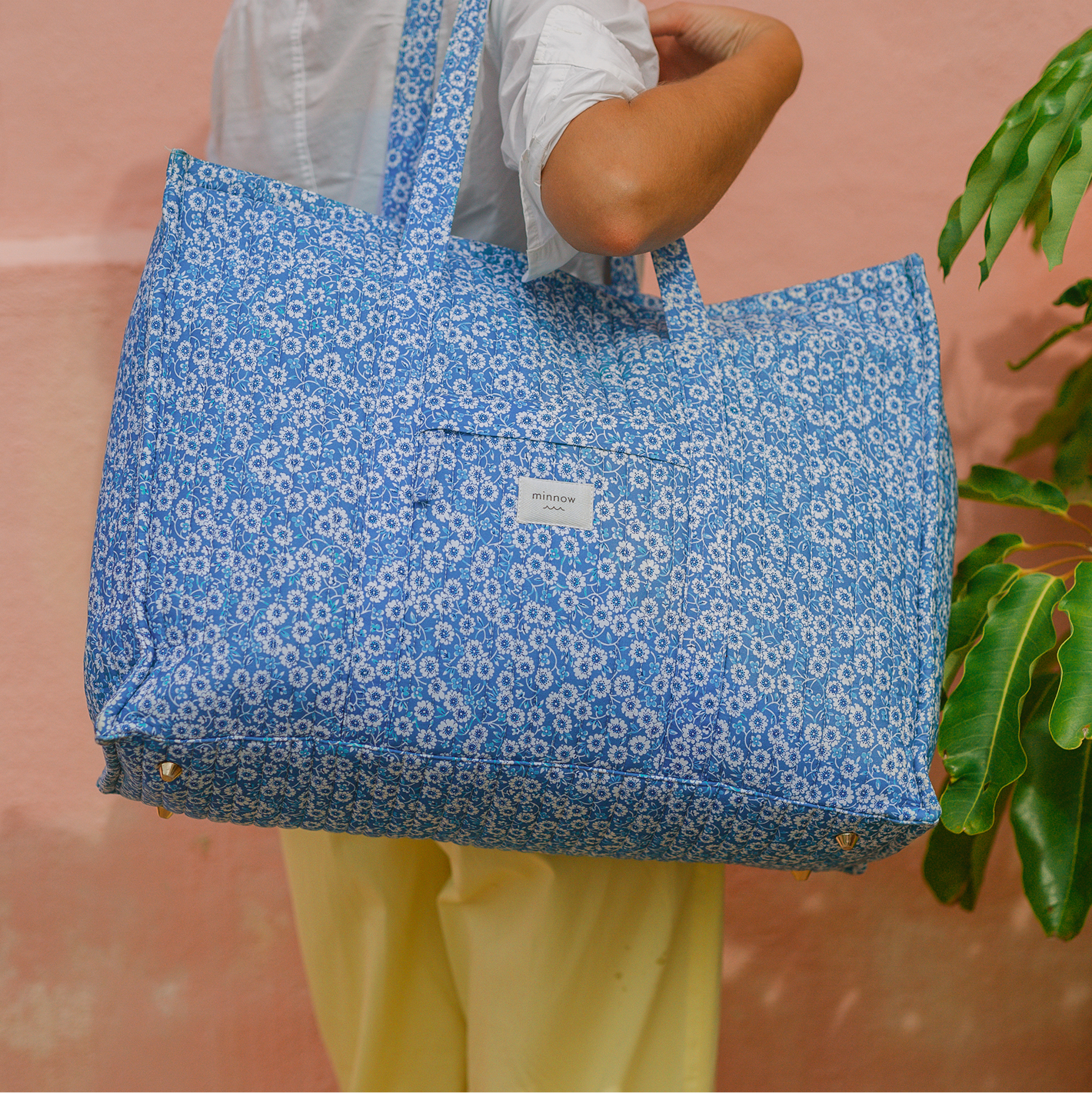 Minnow Rosebay Overnighter Tote