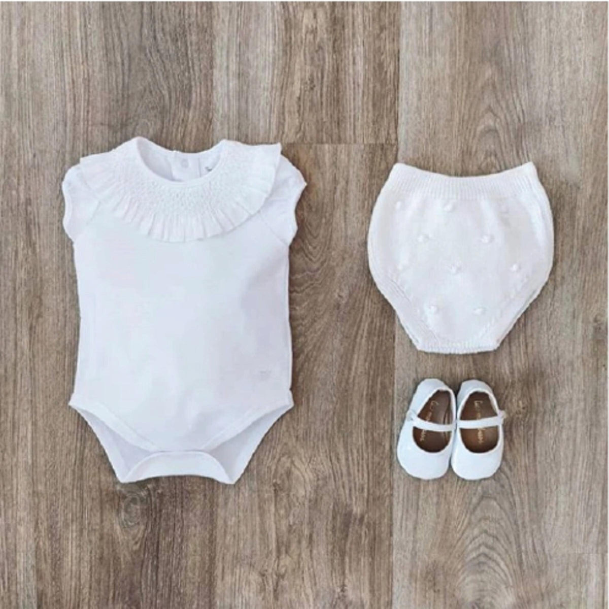Tecomoabesos Smocked Bodysuit, White