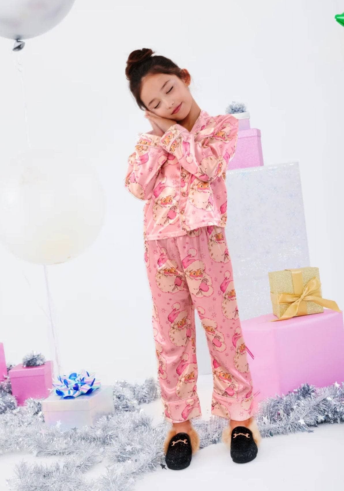 Lola & The Boys Santa Love Silky Set