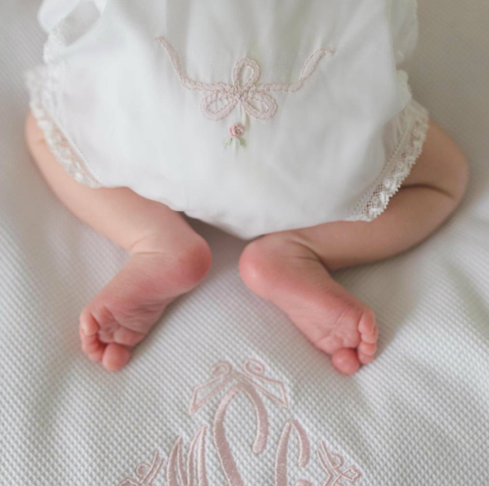 Feltman Brothers Vintage Bow Diaper Cover, White