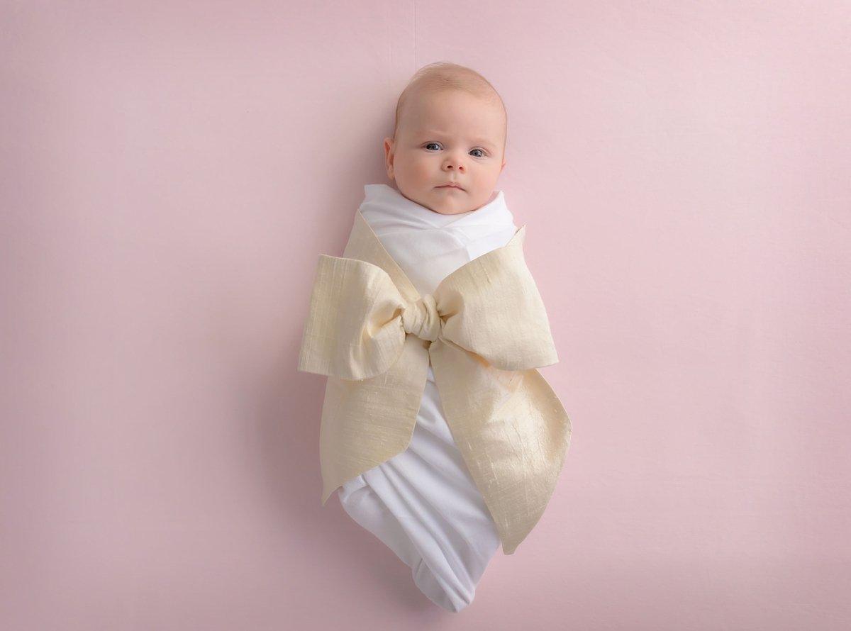 Beaufort Bonnet Bow Swaddle Silk - shopnurseryrhymes
