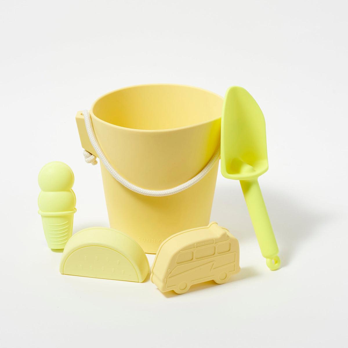 SunnyLife Silicone Bucket & Spade Set, Citrus - shopnurseryrhymes