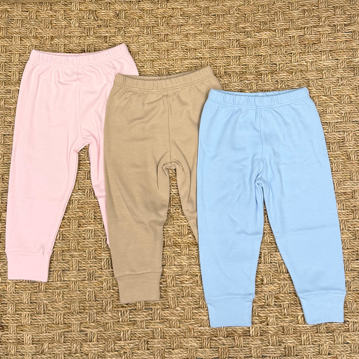 Luigi Baby Pants, Sand