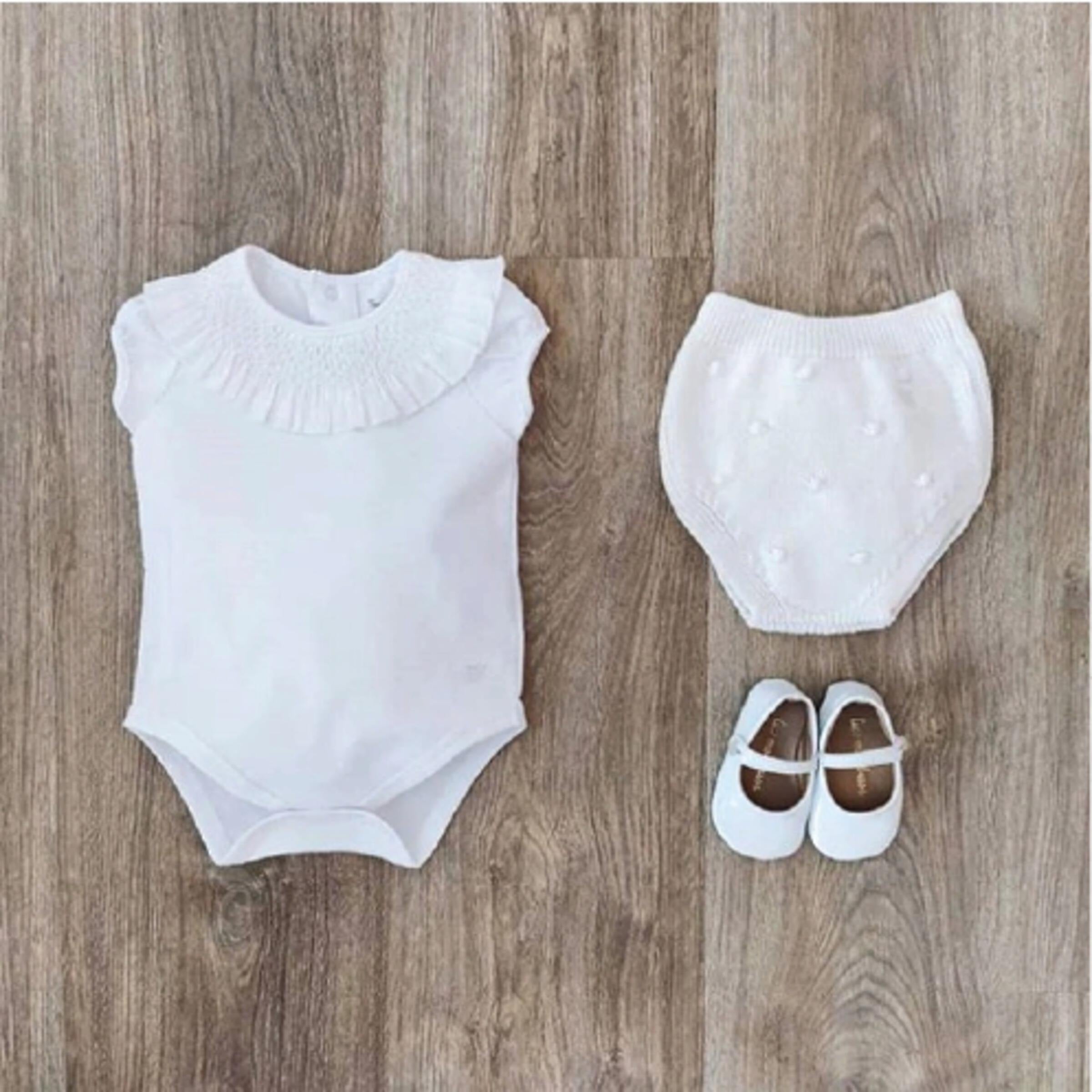 Tecomoabesos Smocked Bodysuit, White