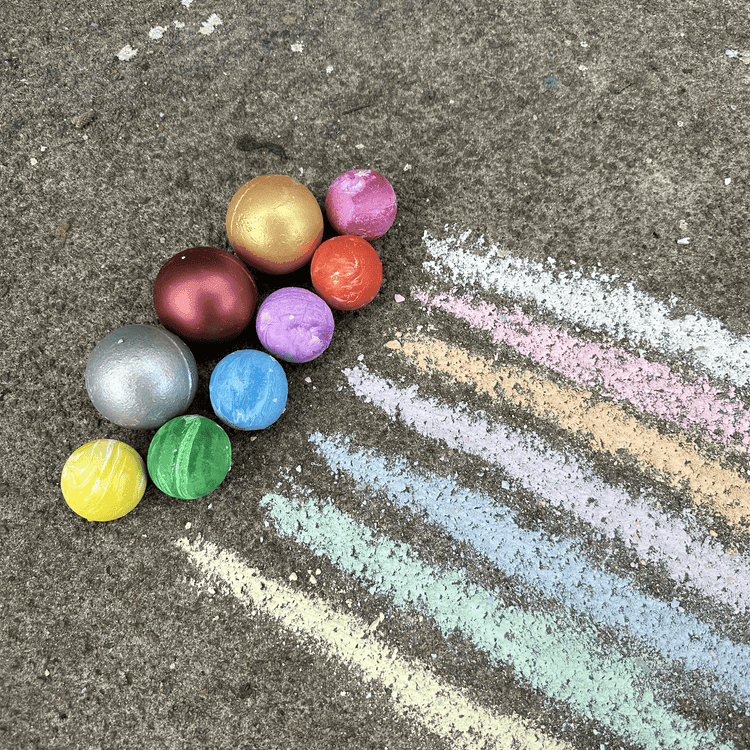 TWEE Mason's Planets Sidewalk Chalk - shopnurseryrhymes